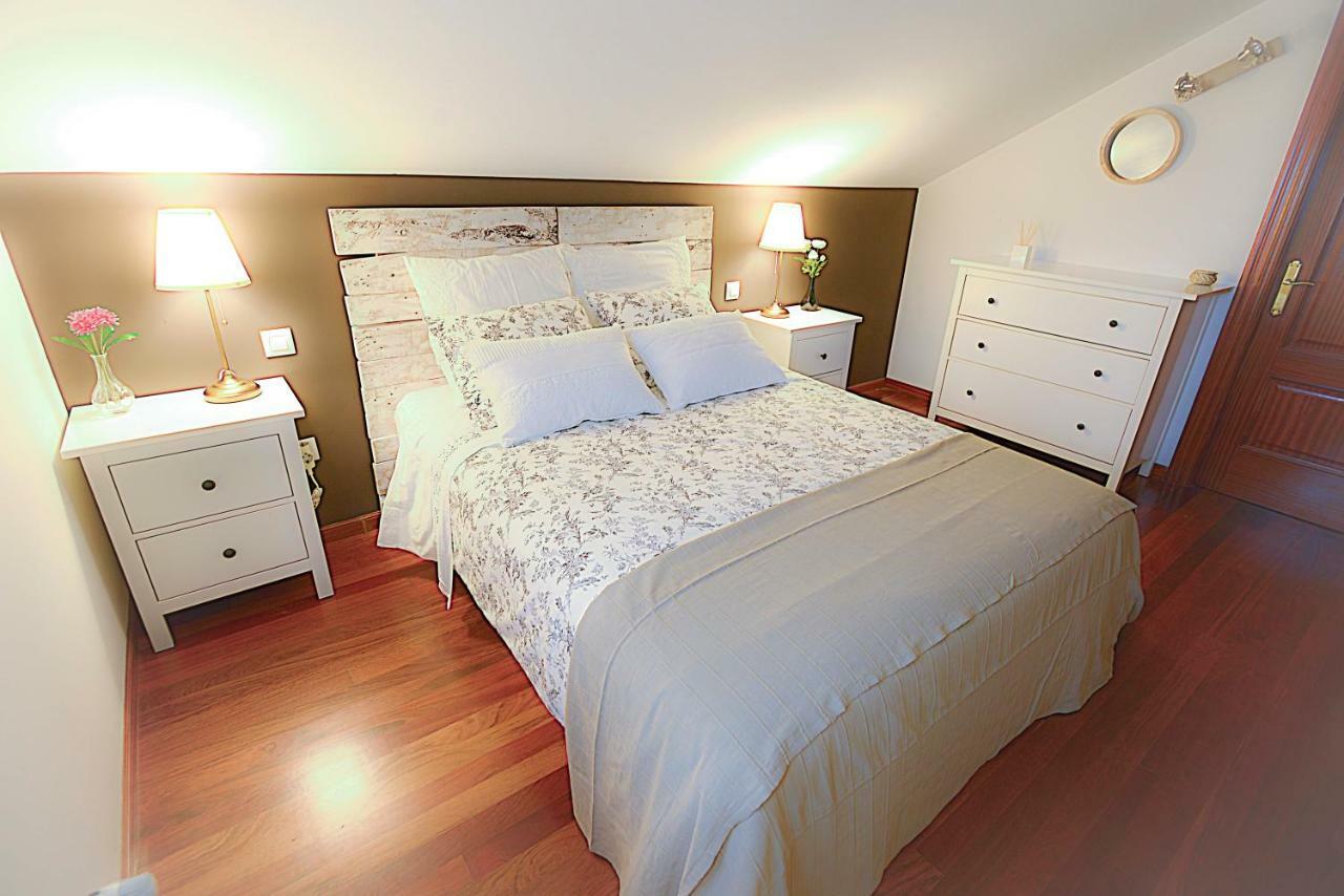 Chalet Junto A Playa De ซวนเซส ภายนอก รูปภาพ